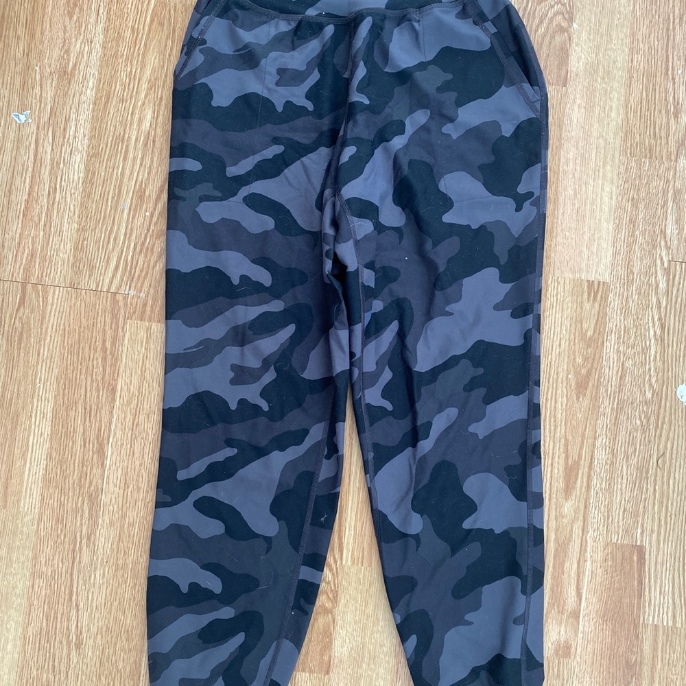 Camo Joggers in Black and Gray